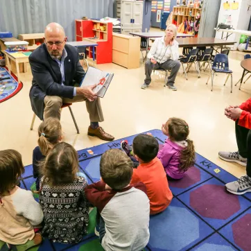 zane reads to children quakertown