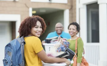 college girl moving home for break